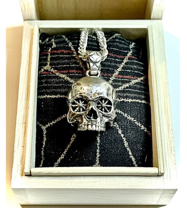 Treasure Circle Skull Pendant (Silver 925) + Chain